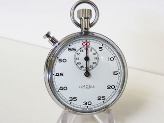 Lemania Stopwatch Flyback funktie met 60 min.teller Zeldzaam.